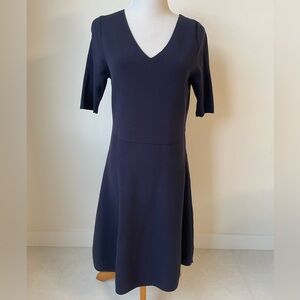 Ann Taylor Navy Blue Ribbed Knit Stretch V-Neck Short Sleeve Dress Sz S A-Line
